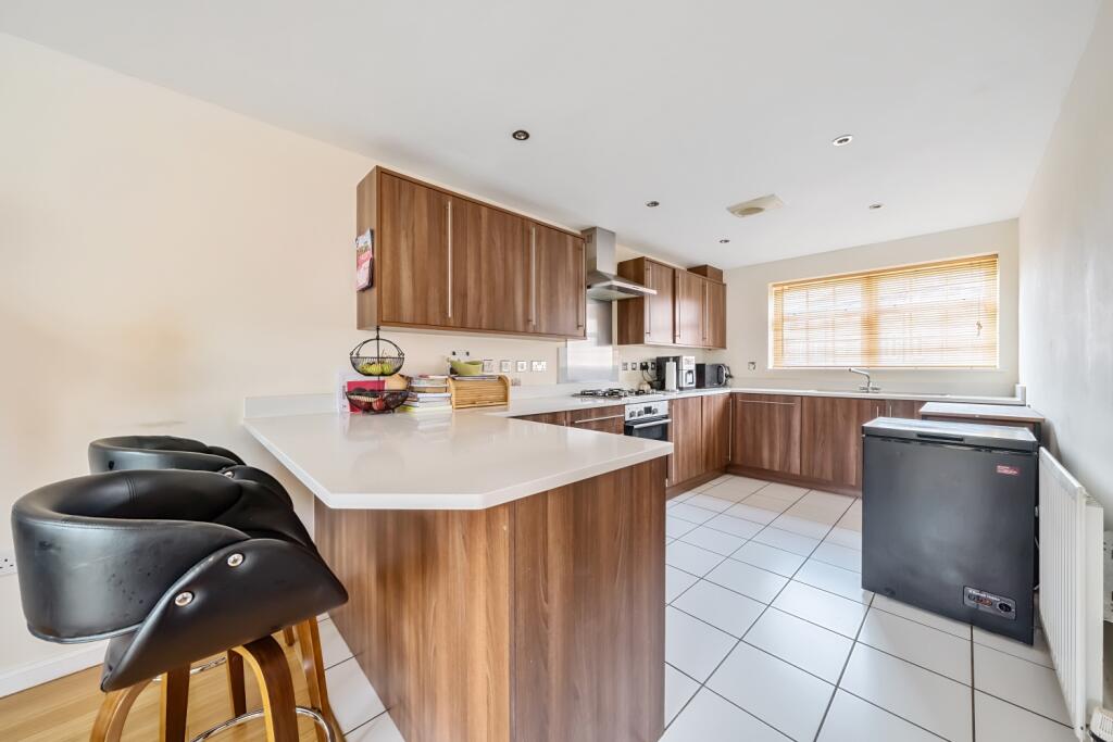 Additional property image - 1 Ferney Hills Close, Birmingham