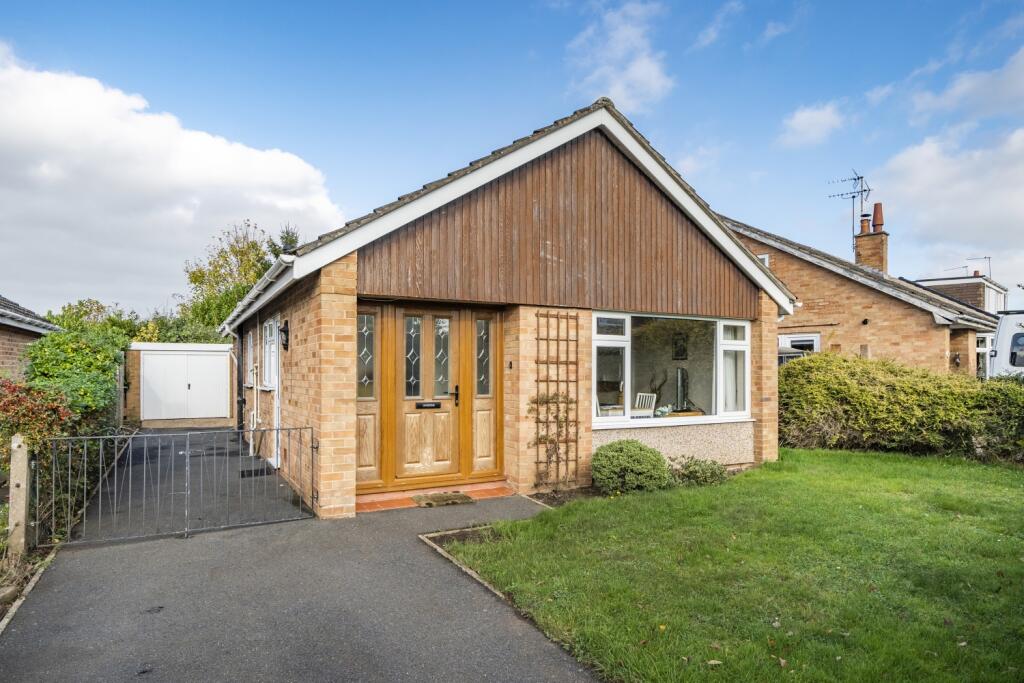 Additional property image - WILLOW DRIVE, WELLESBOURNE, WARWICKSHIRE, CV35