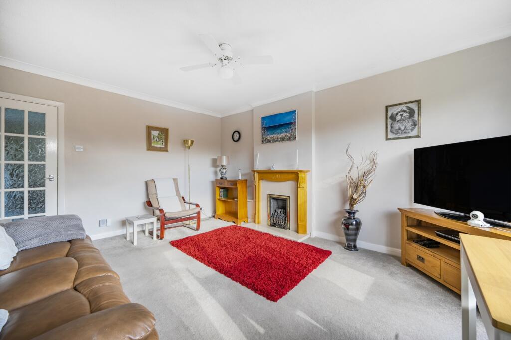 Additional property image - WILLOW DRIVE, WELLESBOURNE, WARWICKSHIRE, CV35