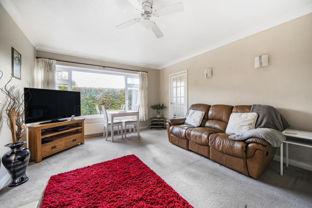 Additional property image - WILLOW DRIVE, WELLESBOURNE, WARWICKSHIRE, CV35