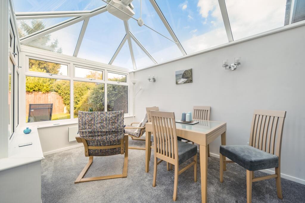 Additional property image - WILLOW DRIVE, WELLESBOURNE, WARWICKSHIRE, CV35