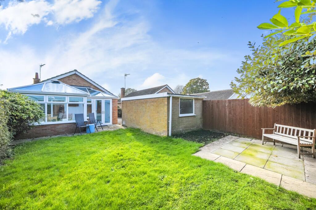Additional property image - WILLOW DRIVE, WELLESBOURNE, WARWICKSHIRE, CV35
