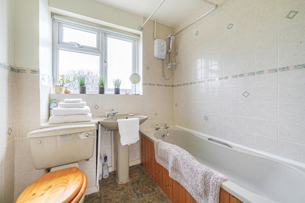 Additional property image - WELLESBOURNE FARM, WELLESBOURNE, WARWICKSHIRE, CV35