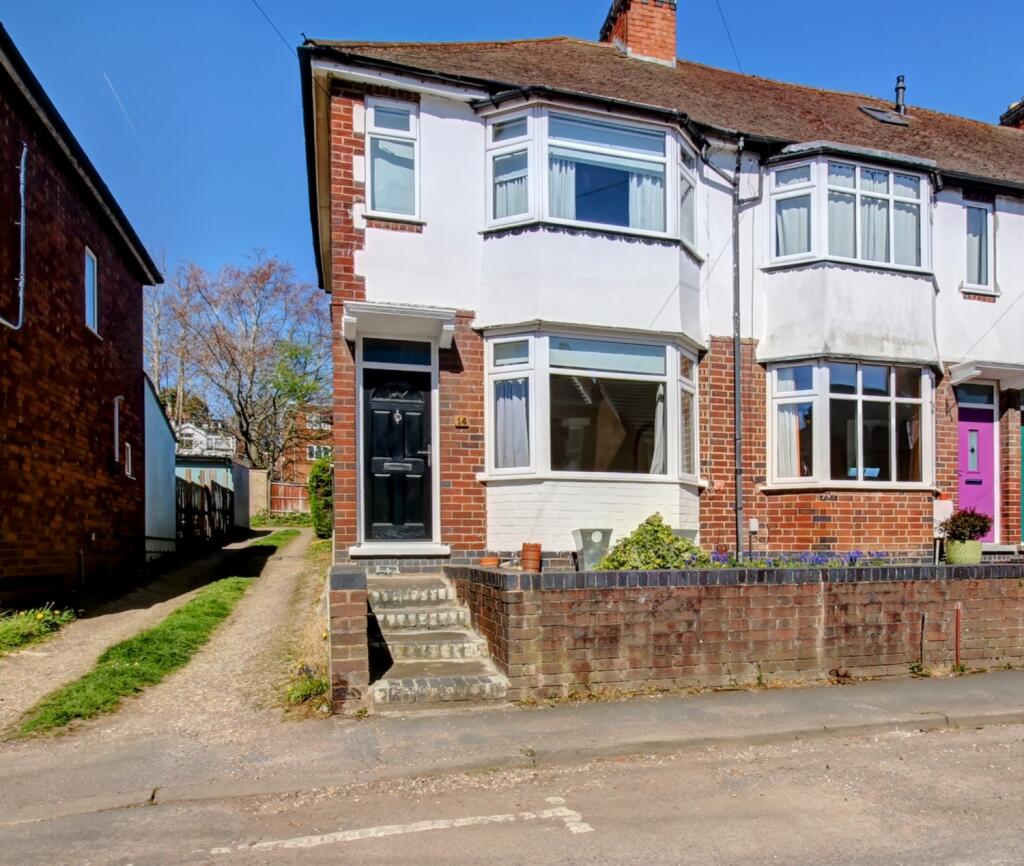 Main image of property: HENRY STREET, KENILWORTH, WARWICKSHIRE, CV8
