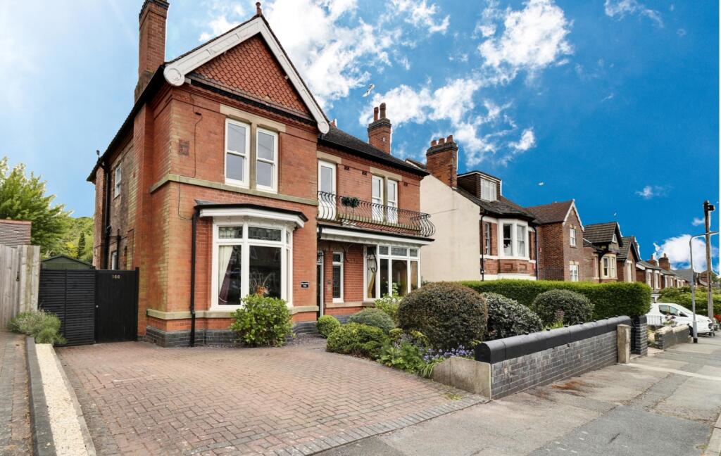 Main image of property: Shercliffe Villa, Scalpcliffe Road, Burton-on-Trent, Staffordshire, DE15