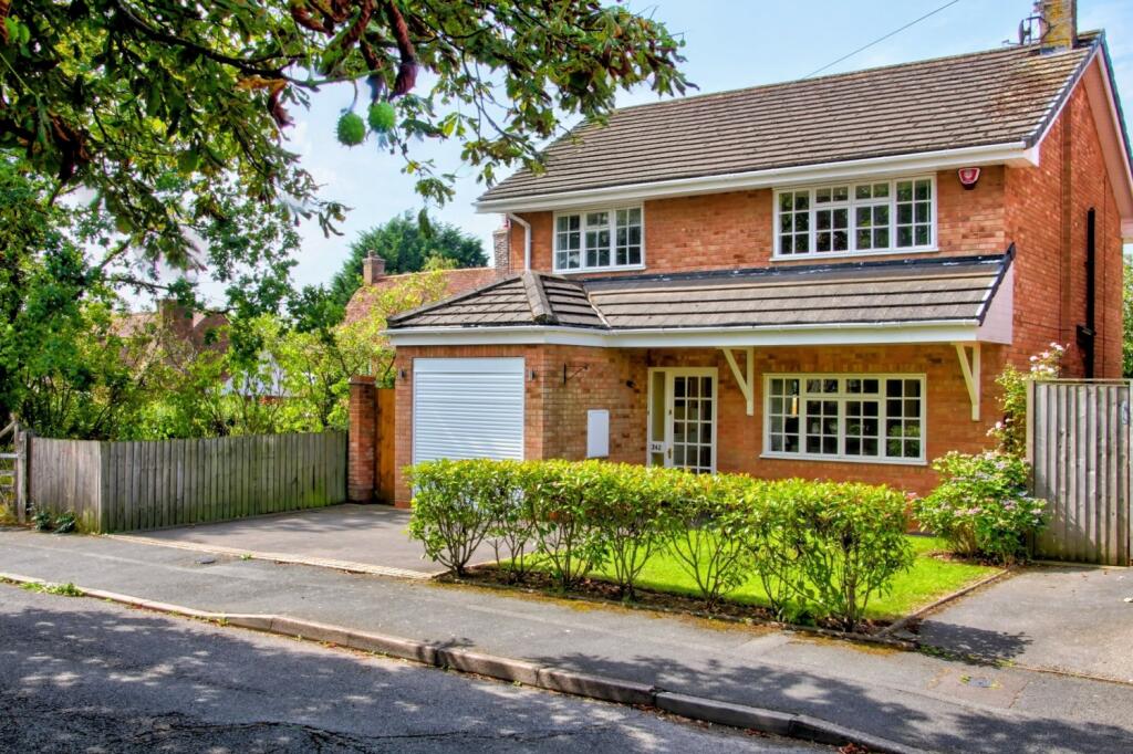 Main image of property: Kenilworth Road, Balsall Common, Coventry, West Midlands, CV7