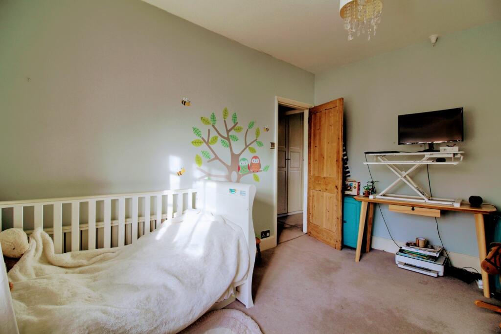 Additional property image - Castle Road, Kenilworth, Warwickshire, CV8