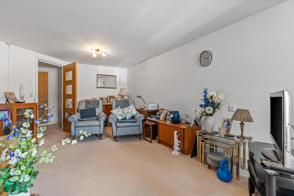 Additional property image - Peel Court College Way, Welwyn Garden City, Hertfordshire, AL8