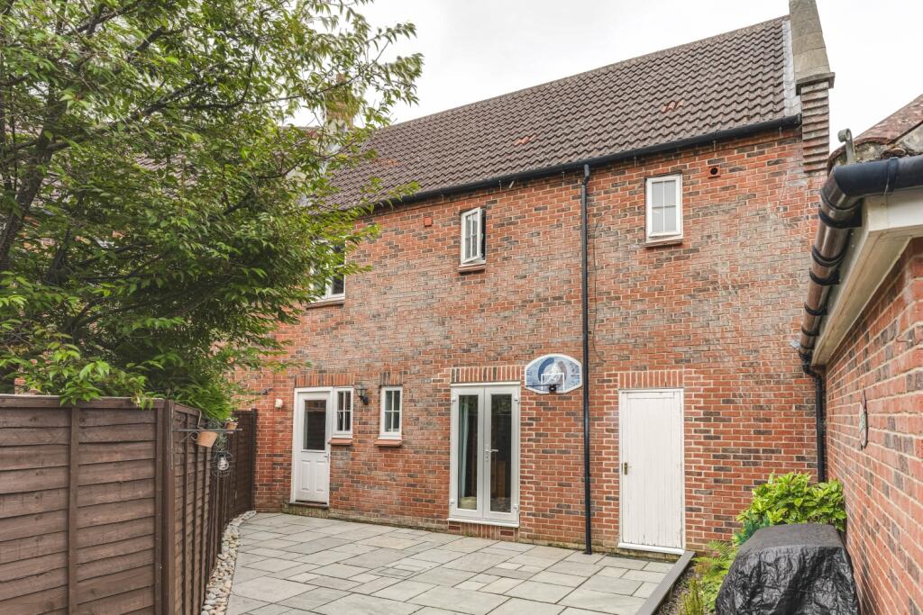 Additional property image - Station Gate, Burwell, Cambridge, Cambridgeshire, CB25