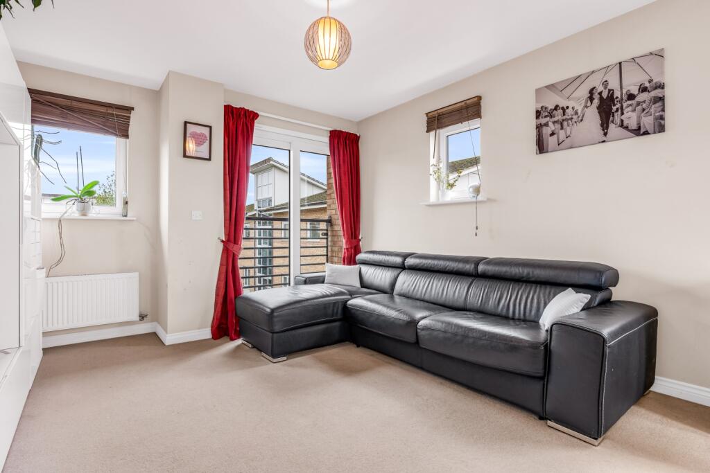Additional property image - St. Josephs Green, Welwyn Garden City, Hertfordshire, AL7