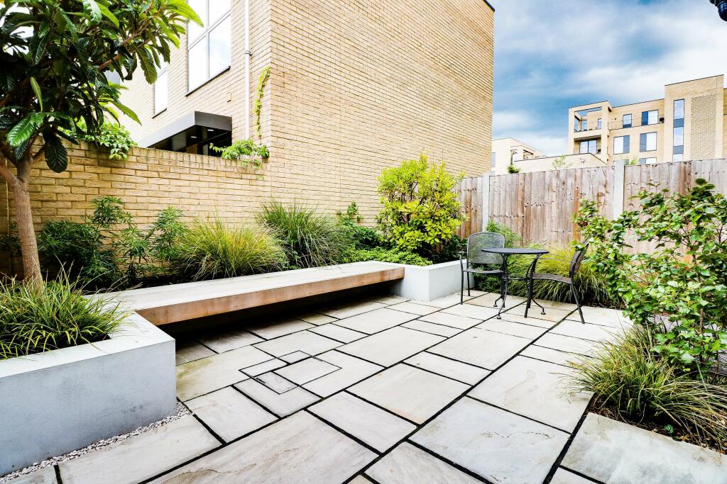 Additional property image - Whitelocks Drive, Trumpington, Cambridge CB2 9DN