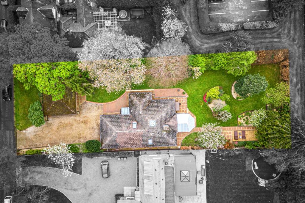 Additional property image - Digswell Park Road, Welwyn Garden City, Hertfordshire, AL8