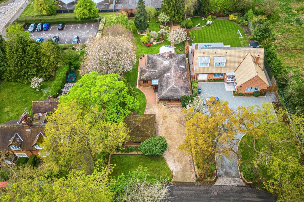 Additional property image - Digswell Park Road, Welwyn Garden City, Hertfordshire, AL8