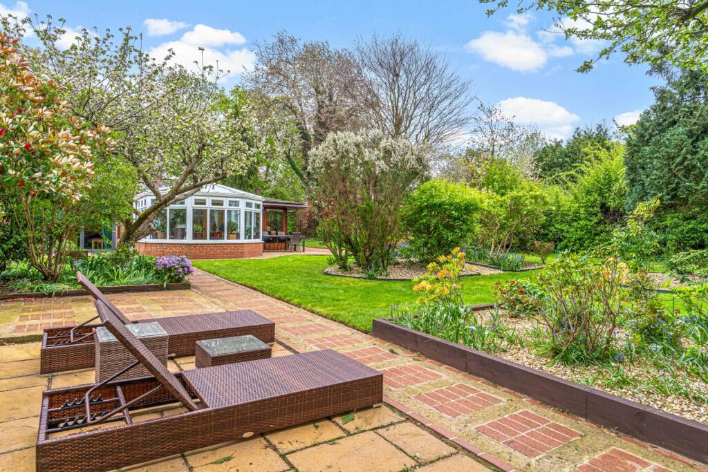 Additional property image - Digswell Park Road, Welwyn Garden City, Hertfordshire, AL8