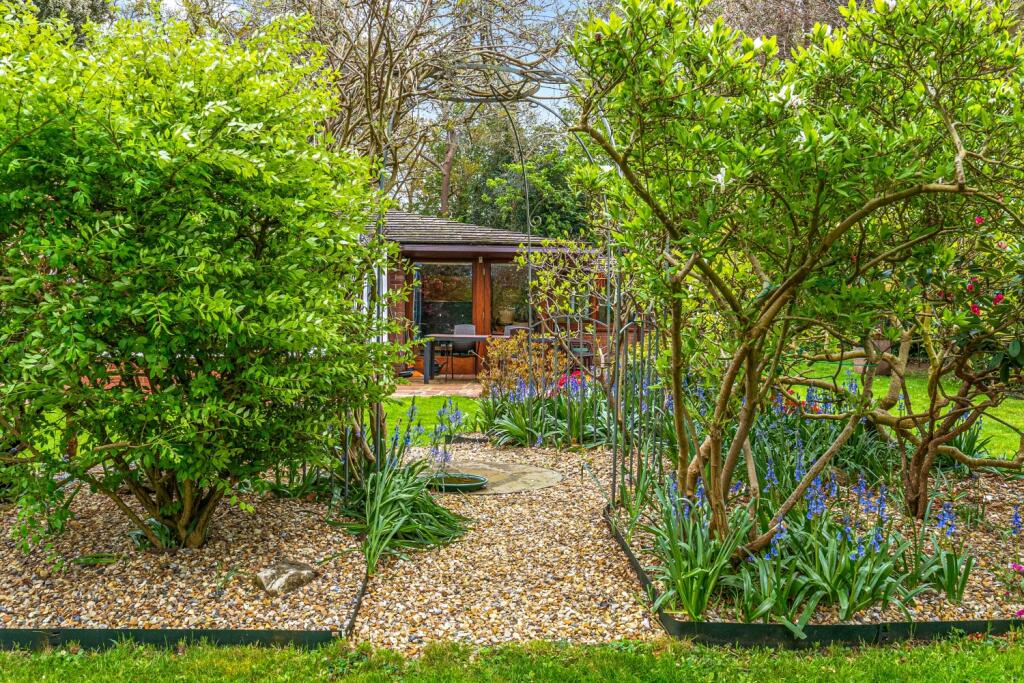 Additional property image - Digswell Park Road, Welwyn Garden City, Hertfordshire, AL8