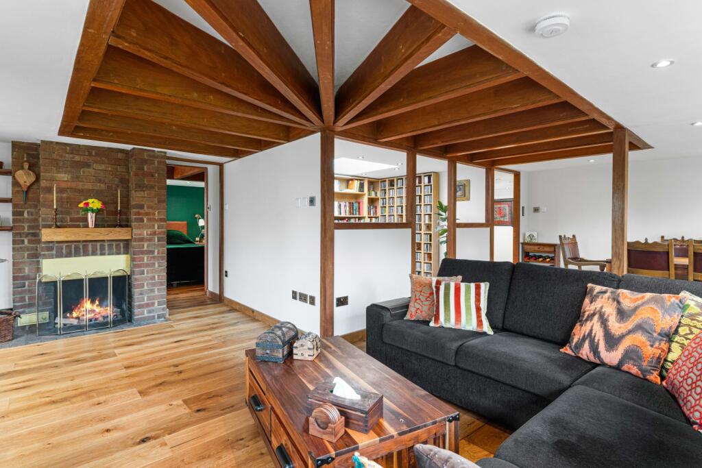 Additional property image - Digswell Park Road, Welwyn Garden City, Hertfordshire, AL8