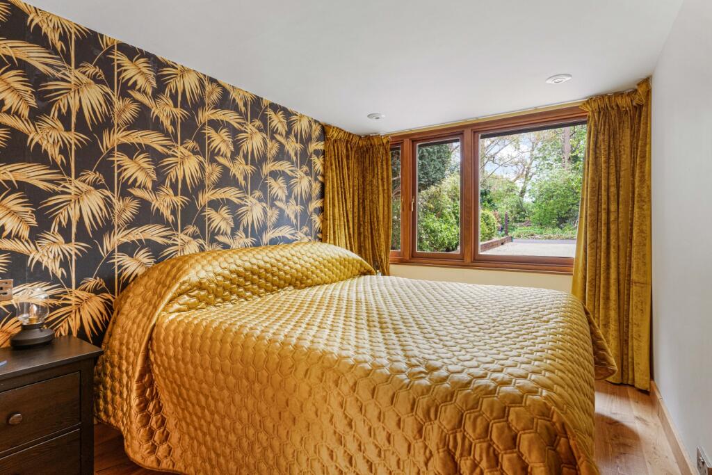 Additional property image - Digswell Park Road, Welwyn Garden City, Hertfordshire, AL8