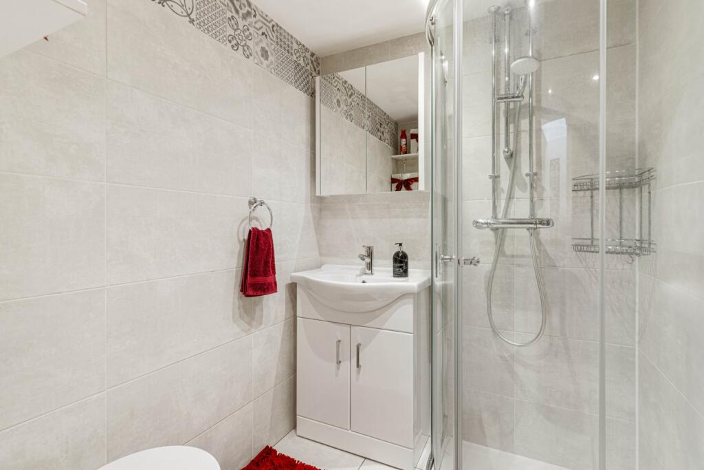 Additional property image - Digswell Park Road, Welwyn Garden City, Hertfordshire, AL8