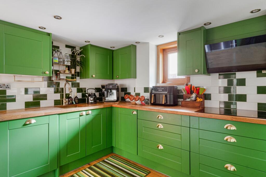 Additional property image - Digswell Park Road, Welwyn Garden City, Hertfordshire, AL8