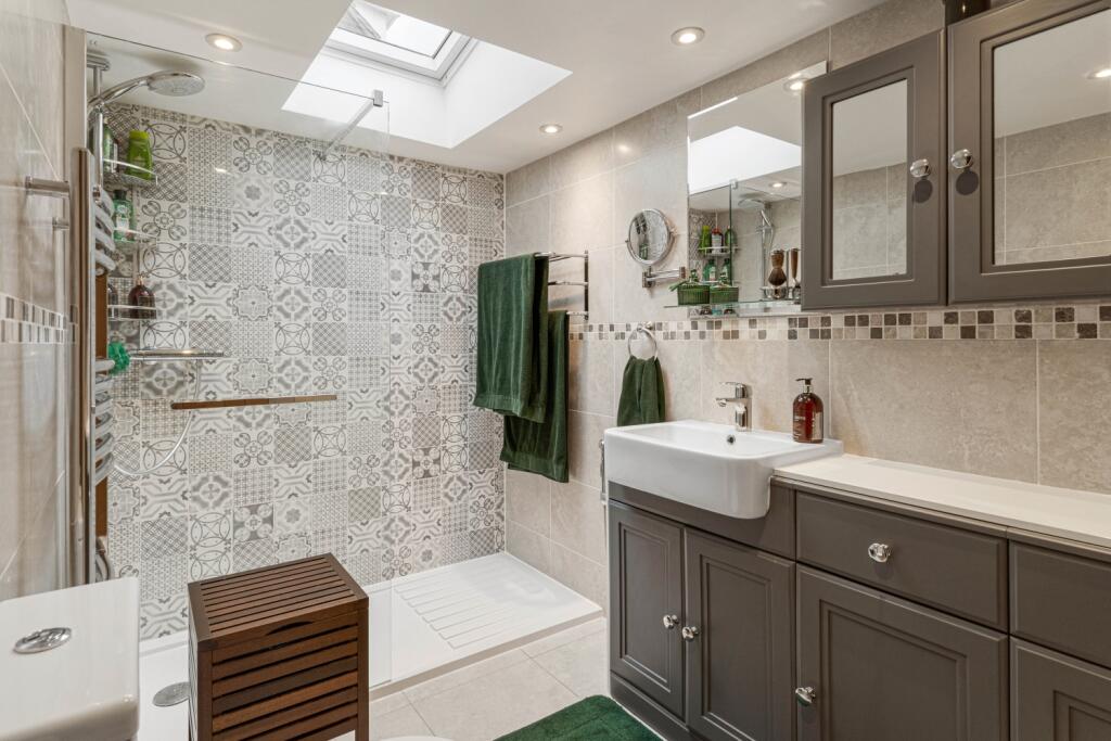 Additional property image - Digswell Park Road, Welwyn Garden City, Hertfordshire, AL8