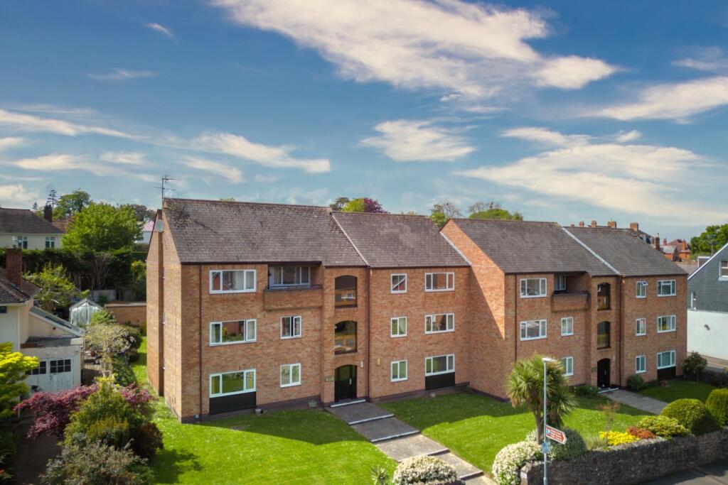 2 bedroom apartment for sale in Flat 9 Middleway Court, Middleway
