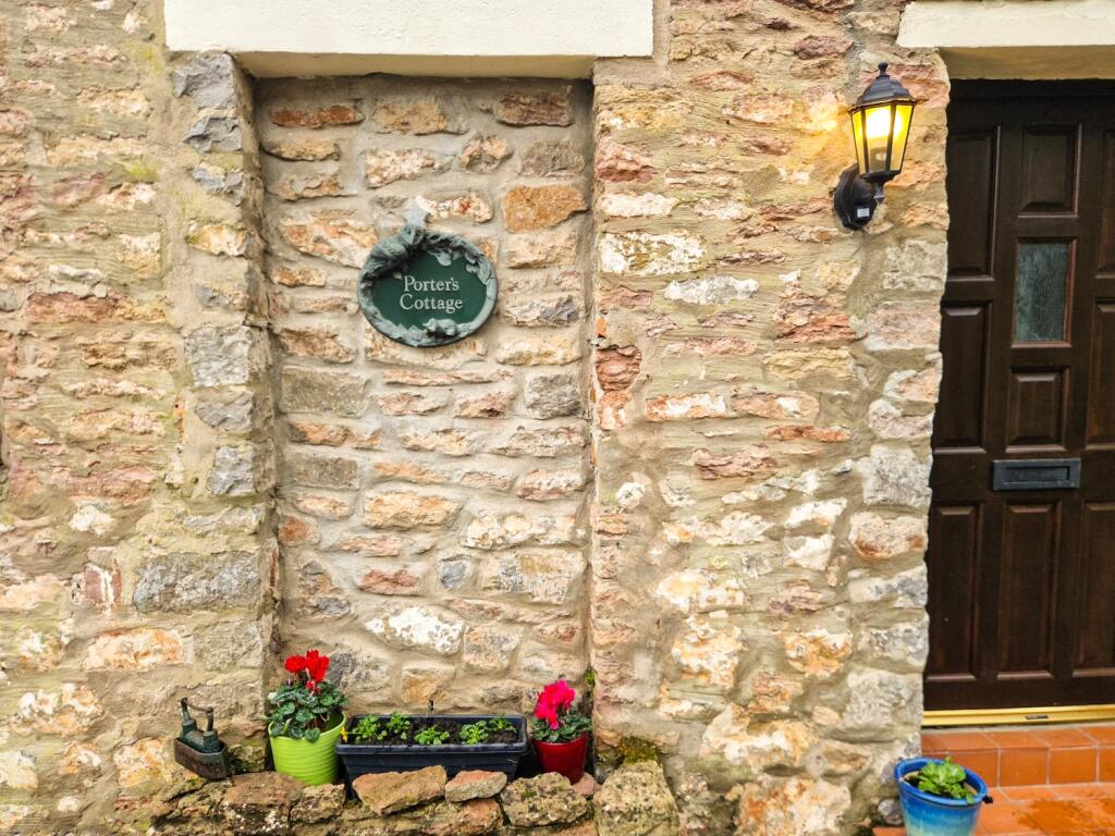 Additional property image - Porters Cottage, West Street Axbridge