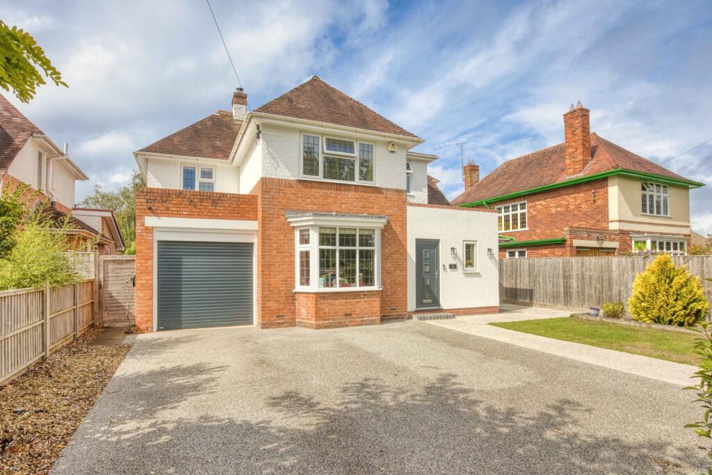 Main image of property: 12 Parkfield Road, Taunton