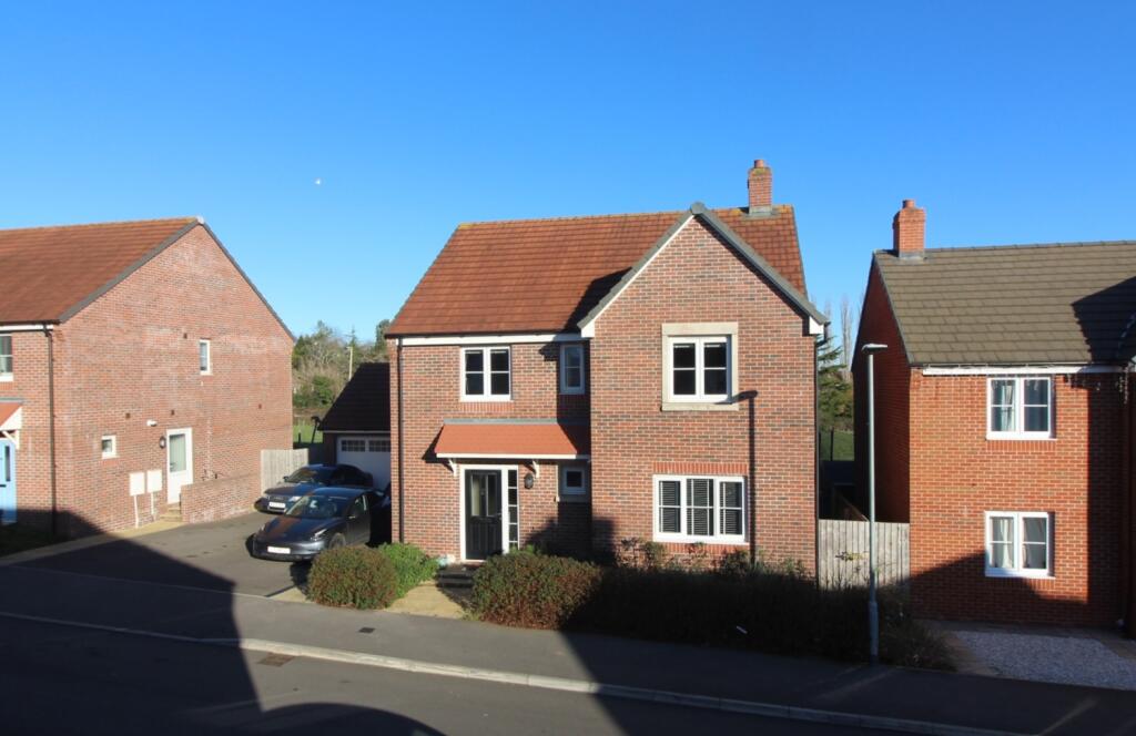 Main image of property: 21 Stag Valley Road, Bridgwater