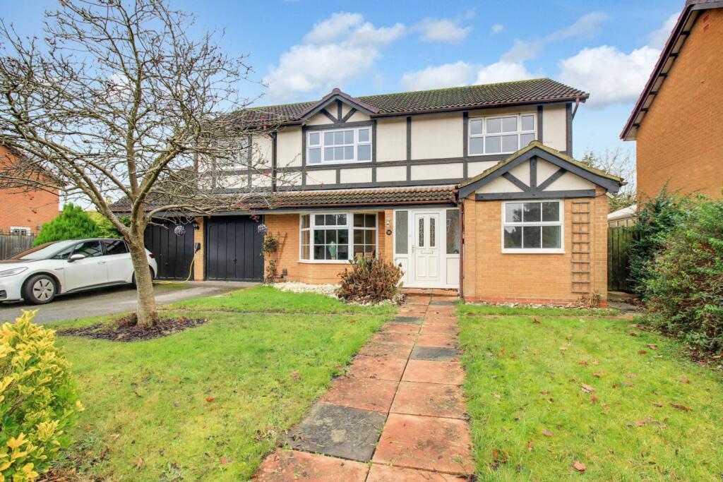 4 bedroom detached house for sale in Witcham Close, Lower Earley