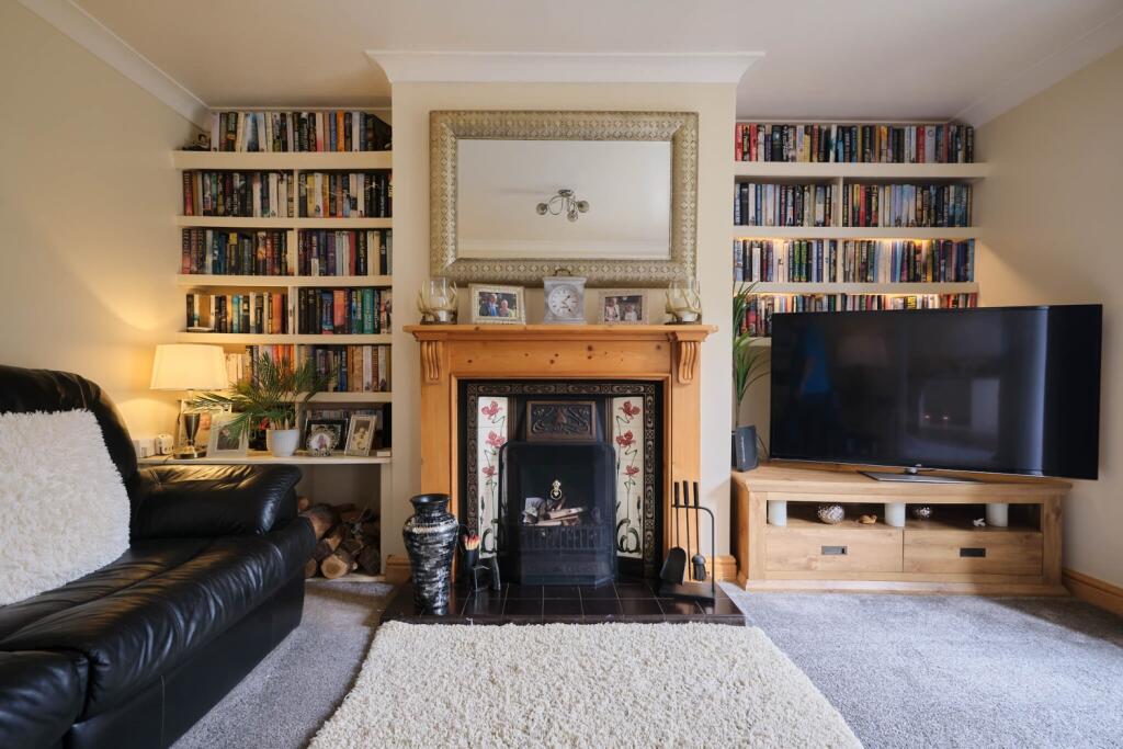 4 bedroom terraced house for sale in Manor Road, Dersingham, King's