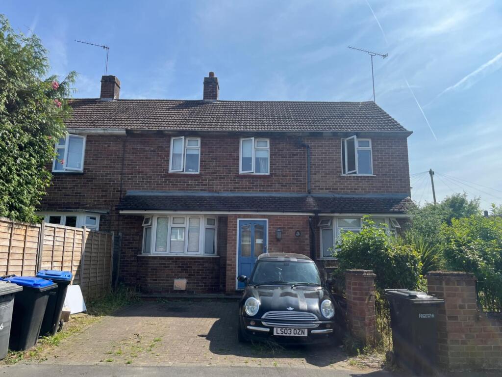 Main image of property: Little Green Lane, Chertsey, Surrey, KT16