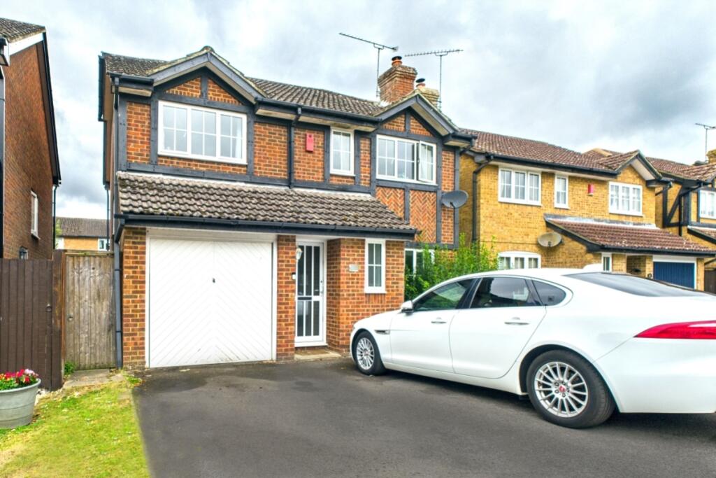 Main image of property: Templecombe Road, Bishopstoke, SO50