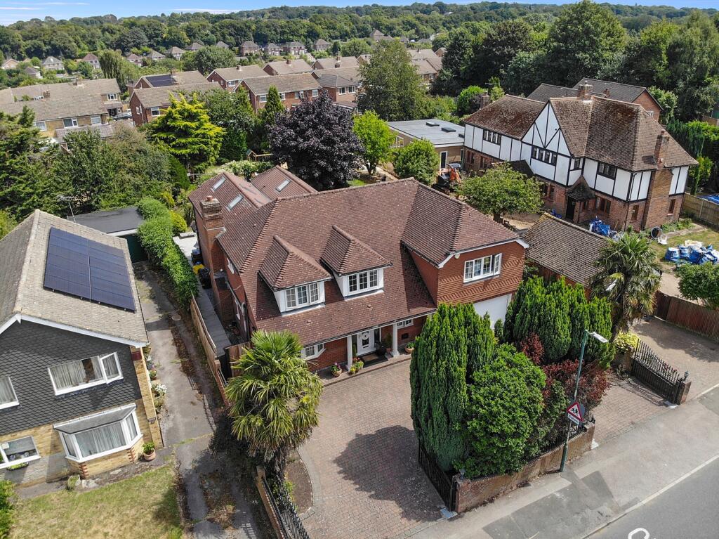 Main image of property: Lavish Extended Detached Home - 3983 Sq Ft