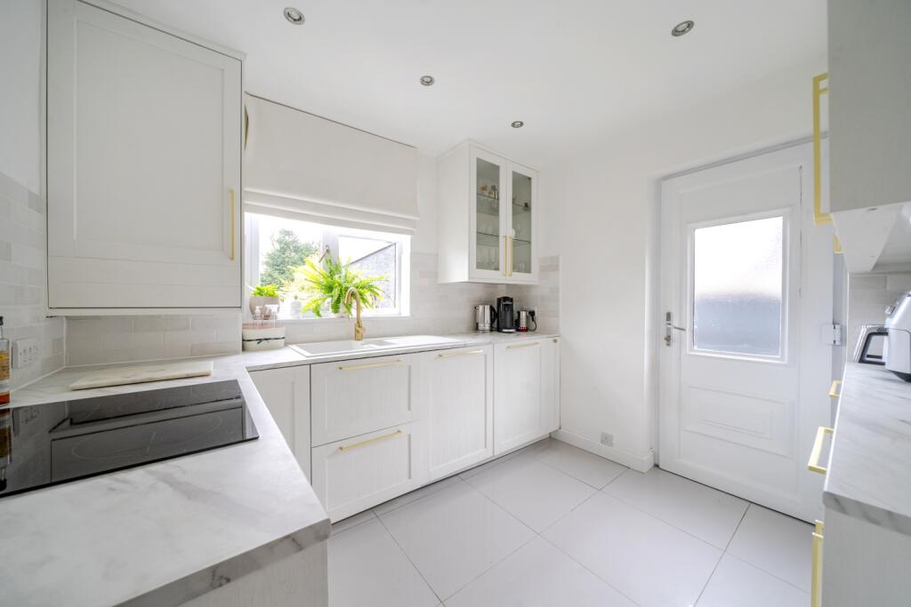 Additional property image - Harvest Bank Road, Wickham Common, West Wickham, Kent, BR4