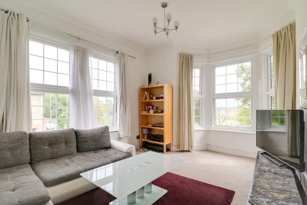 Main image of property: Friern Barnet Road, London N11 3EP