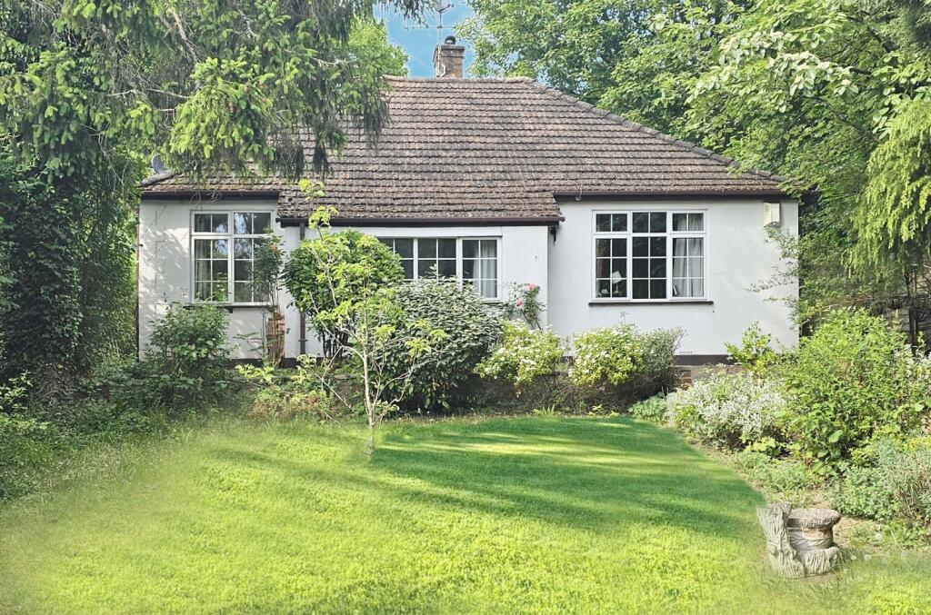 Main image of property: Pear Tree Cottage, Sevenoaks Road, Chelsfield Park BR6
