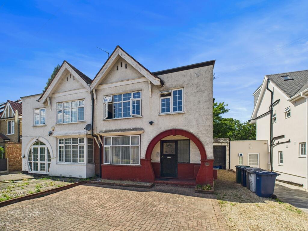 Main image of property: Nether Street, London, N3