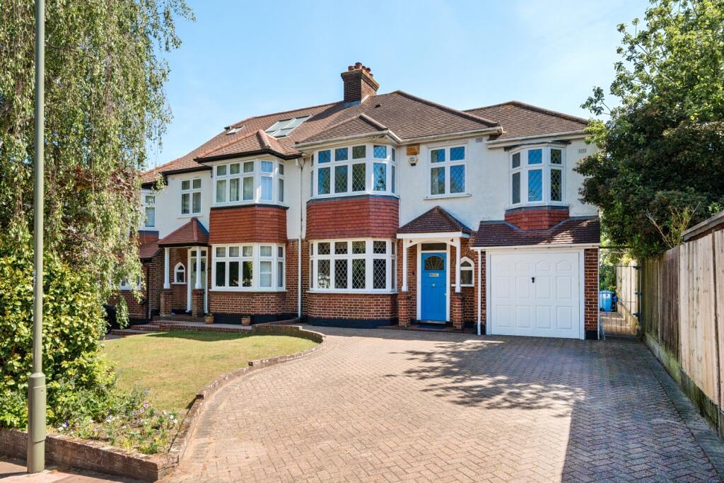 Main image of property: HAYES GARDEN, HAYES, BROMLEY, KENT, BR2