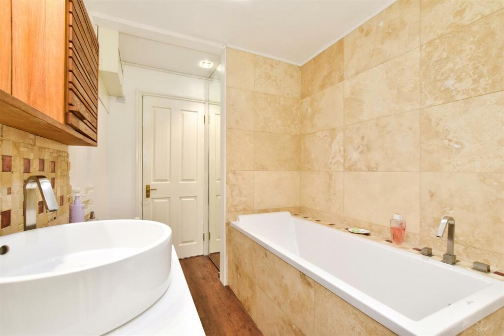 Additional property image - Highfield Lane, Tyttenhanger, St. Albans