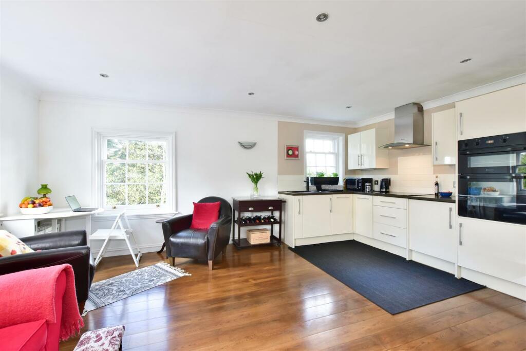 Additional property image - Highfield Lane, Tyttenhanger, St. Albans