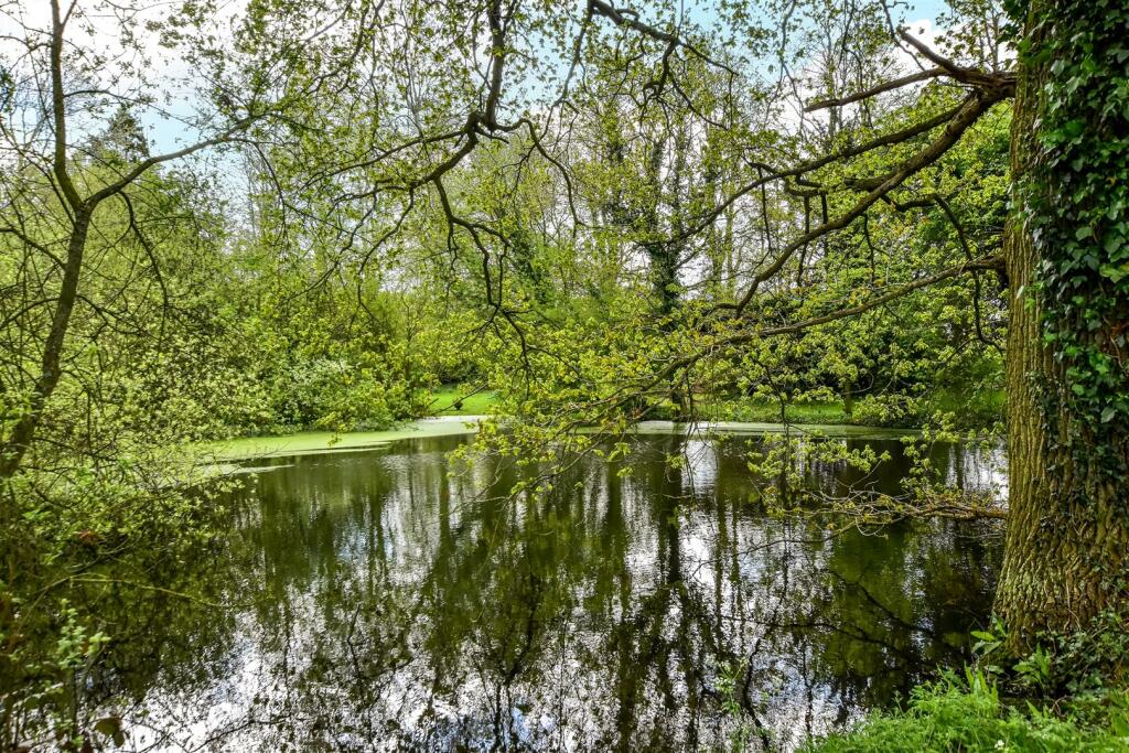 Additional property image - Highfield Lane, Tyttenhanger, St. Albans
