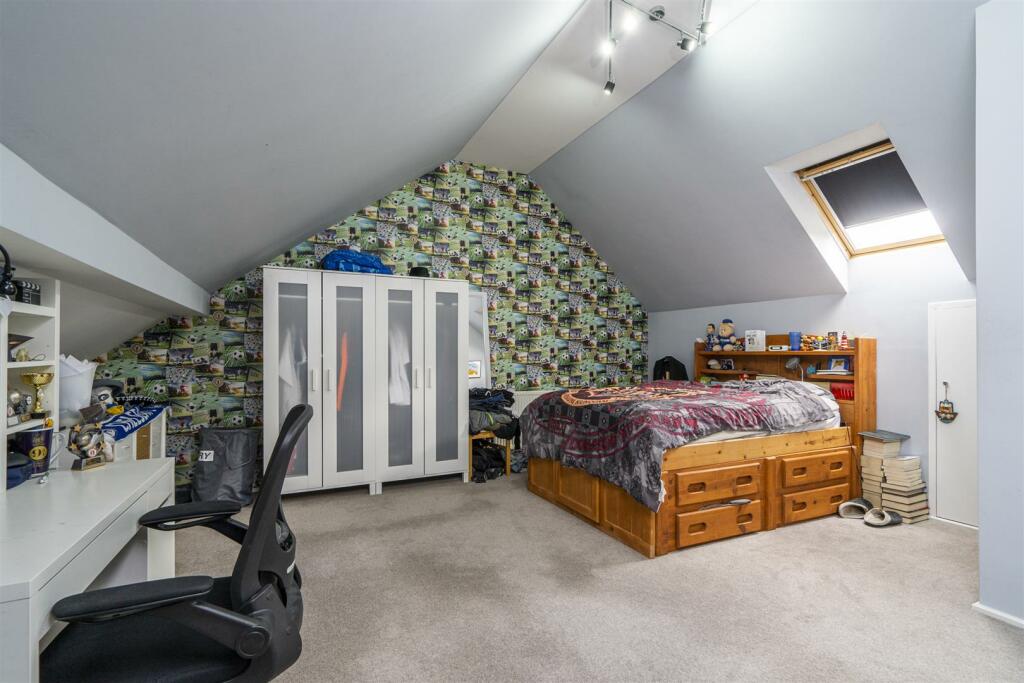Additional property image - Sleapshyde, Smallford, St Albans, AL4