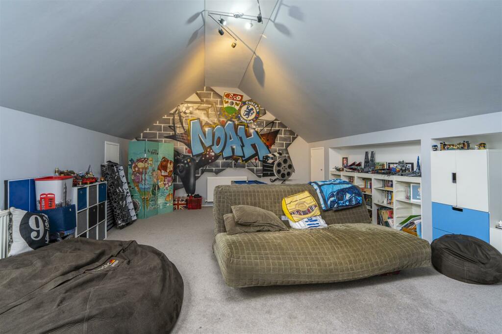 Additional property image - Sleapshyde, Smallford, St Albans, AL4