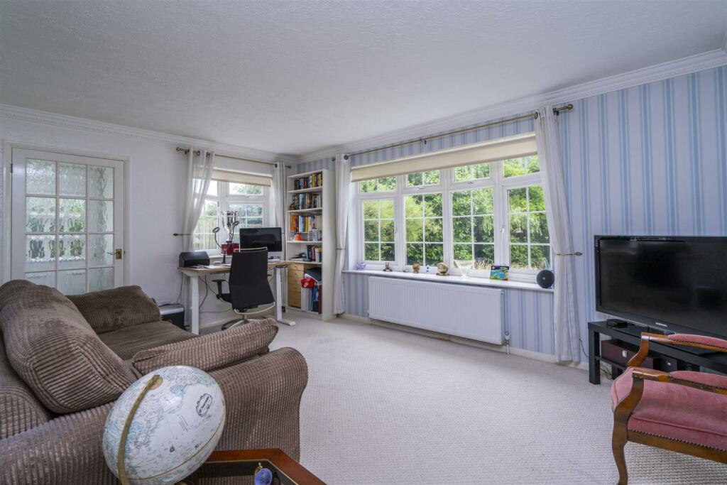 Additional property image - Sleapshyde, Smallford, St Albans, AL4