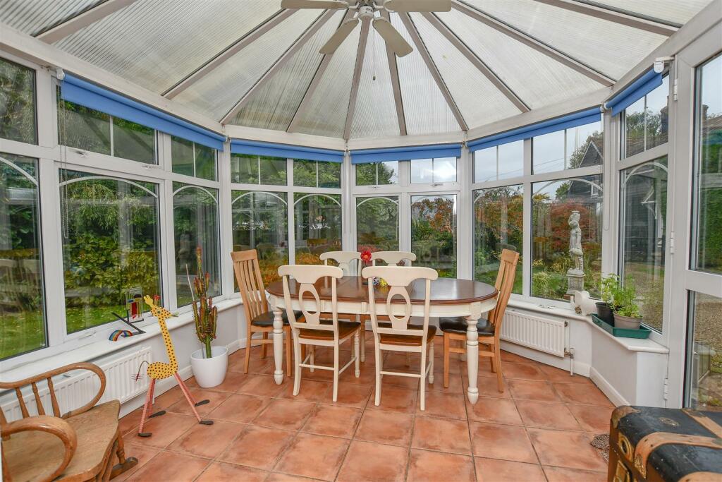 Additional property image - Sleapshyde, Smallford, St Albans, AL4
