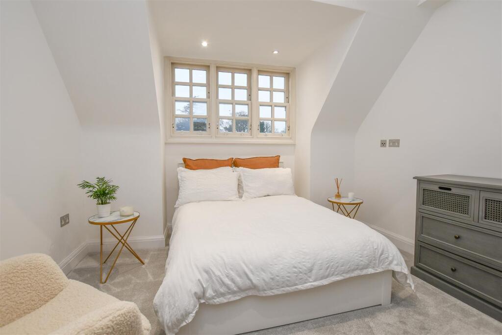 Additional property image - Boyes Crescent, Napsbury Park, AL2
