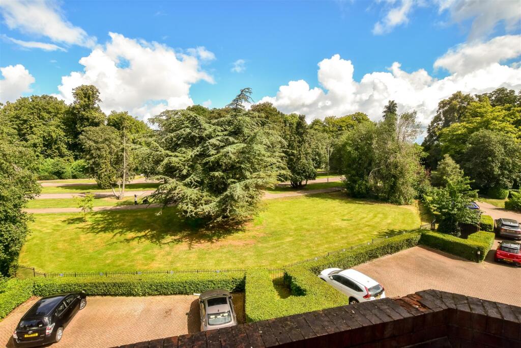 Additional property image - Boyes Crescent, Napsbury Park, AL2