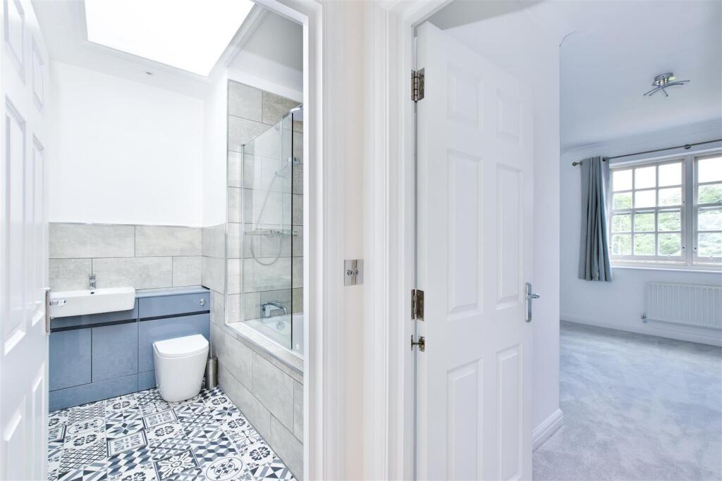 Additional property image - Boyes Crescent, Napsbury Park, AL2