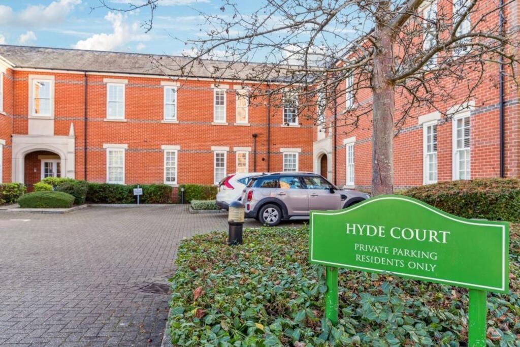 Main image of property: Beningfield Drive, London Colney, AL2