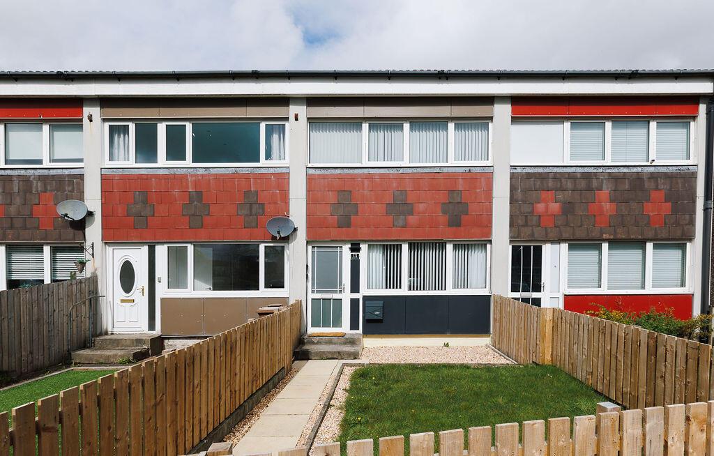 Main image of property: Strathyre Place, Stoneyburn, West Lothian, EH47